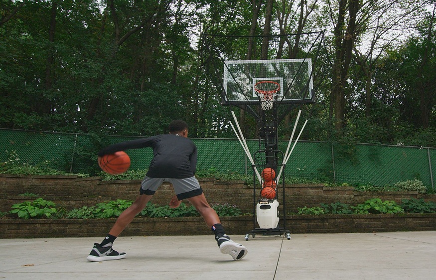 Basketball Shooting Machine